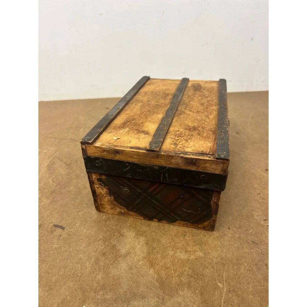 Wood Dollhouse Steamer Trunk Miniature Antique Storage Box Chest SALESMAN SAMPLE